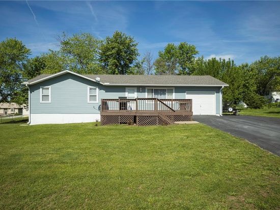 134 NE 1271st, Knob Noster, MO 65336