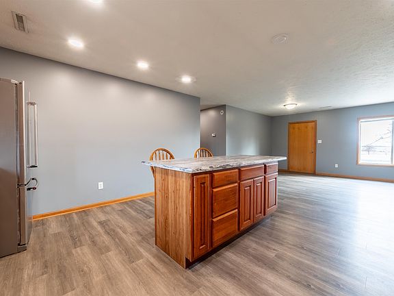 5th image of 5147 W 42nd St