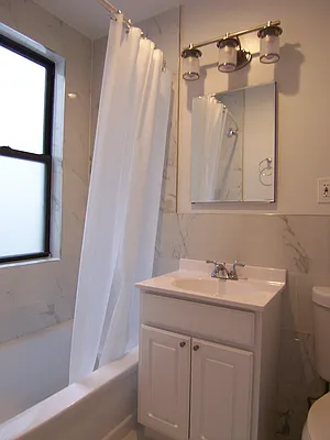 Rented by Oxford Property Group | media 12