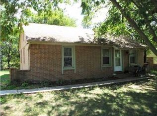 427 W Mahoney Dr, Derby, KS 67037