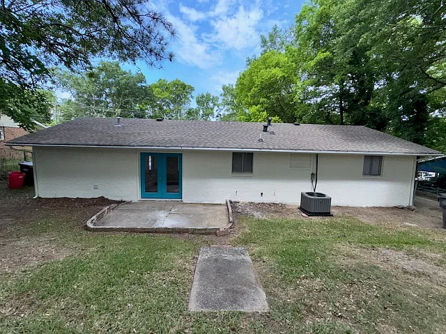 920 Rosewood Dr — Photo 20