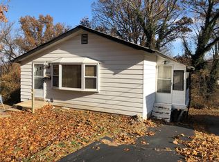 8810 Blewett Ave, Saint Louis, MO 63136