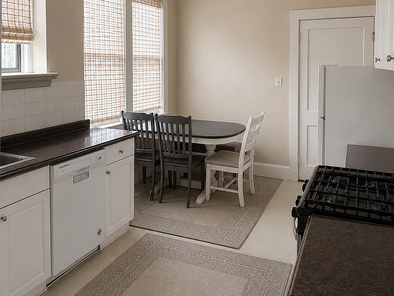 63 Nottinghill Rd #7 — Photo 5