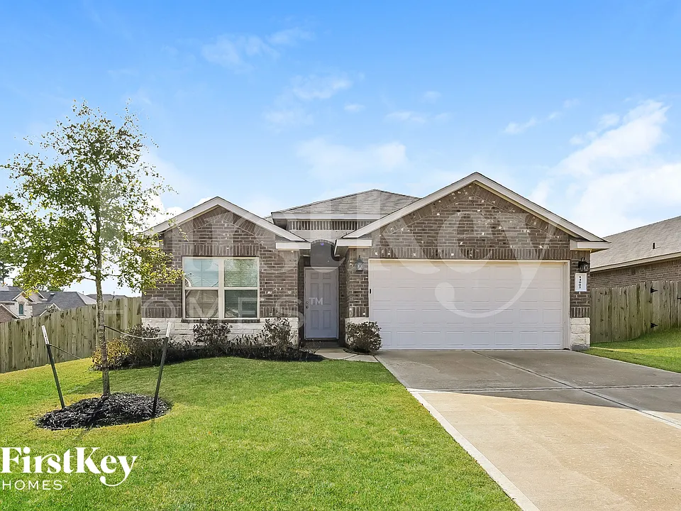 14005 Lake Crescent Dr