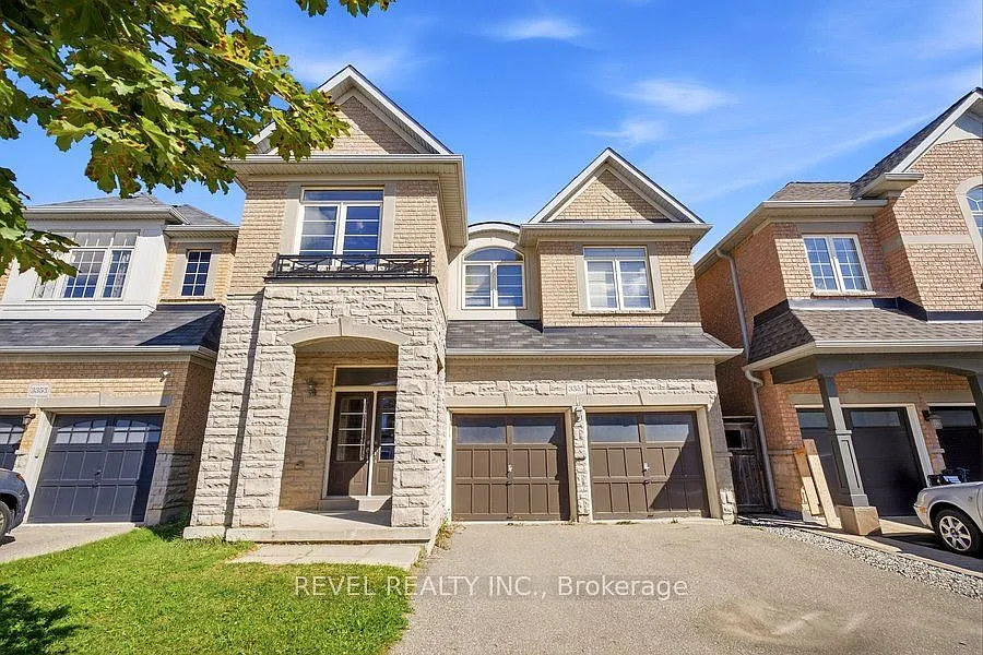 4 bed, $4,700 — Photo 1