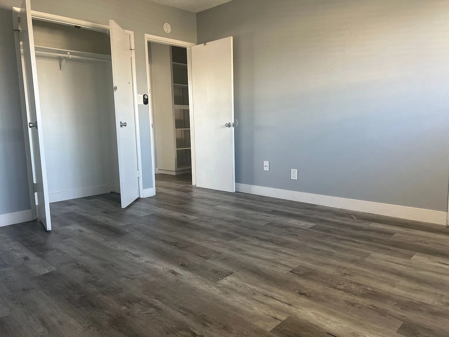 Beautiful 2 bedroom 1 1/2 bath town home located in Bellflower! — Photo 2