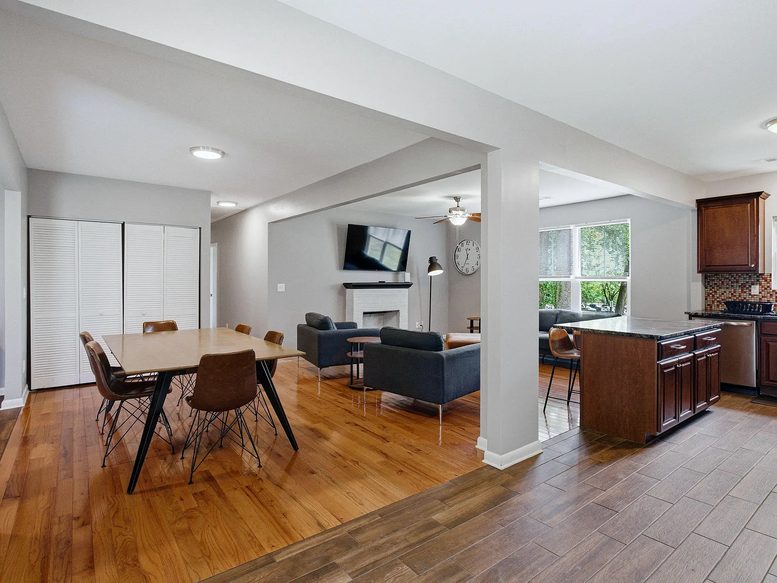 4 bed, 2.0 bath, 1481 sqft, $957 — Photo 4