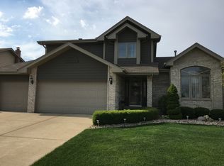 7527 Ridgefield Ln, Tinley Park, IL 60487