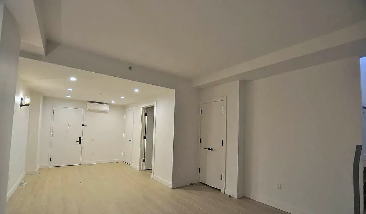 1802 Ocean Ave — Photo 3