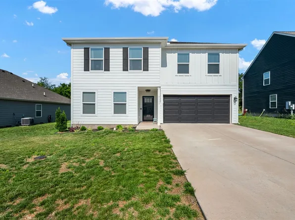 3163 White Ash St, Bowling Green, KY 42101