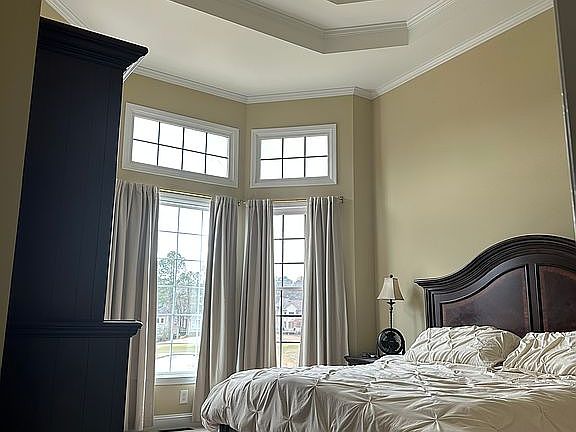 Master bedroom. Great views 