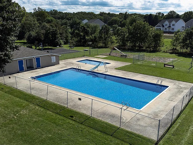 6613 Salem Park Cir — Photo 15