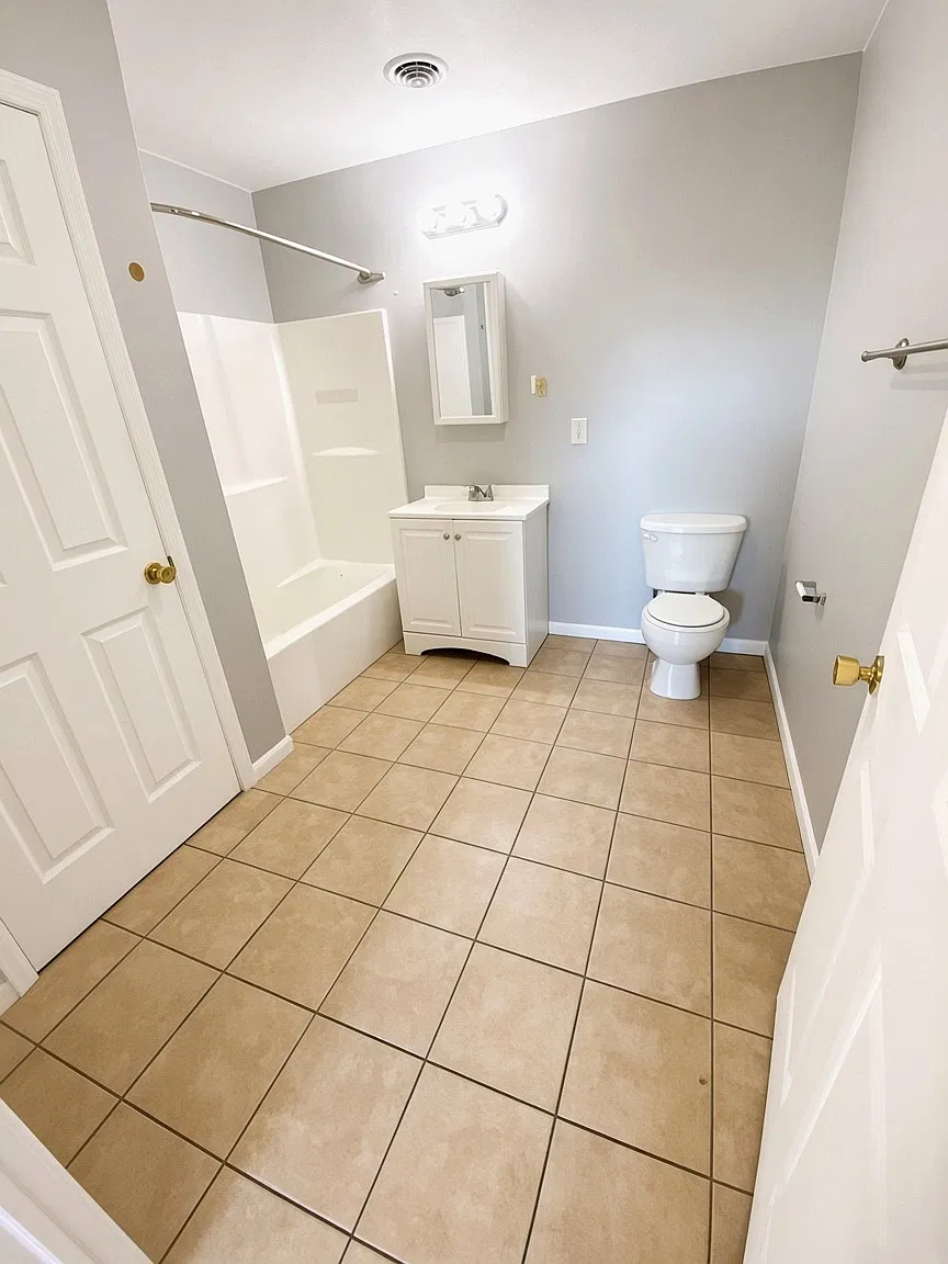 2 bed, 900 sqft, $1,400 — Photo 2