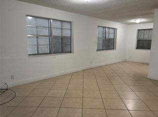2415 Lincoln St APT 106, Hollywood, FL 33020