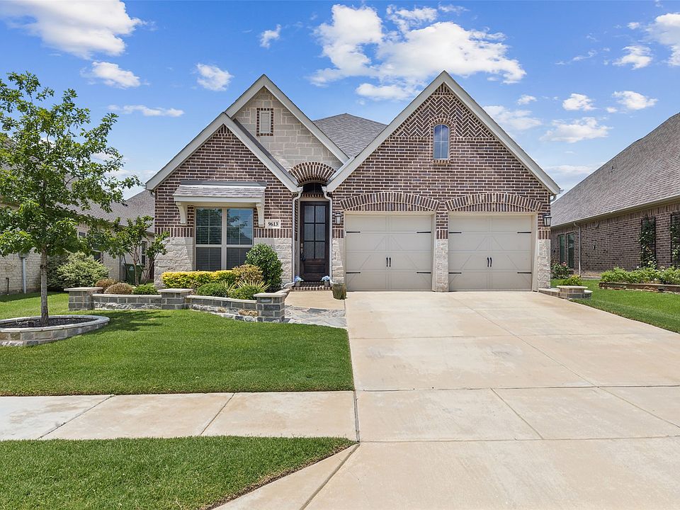 1st image of 9613 Acorn Ln