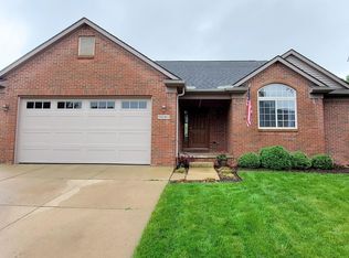 9040 Rockhill Ln, Newport, MI 48166