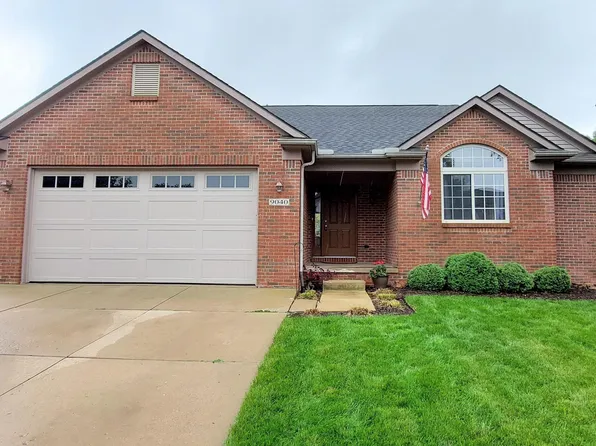 9040 Rockhill Ln, Newport, MI 48166