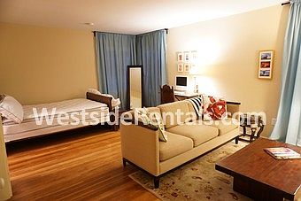 1st image of 215 Valle Vista Ave
