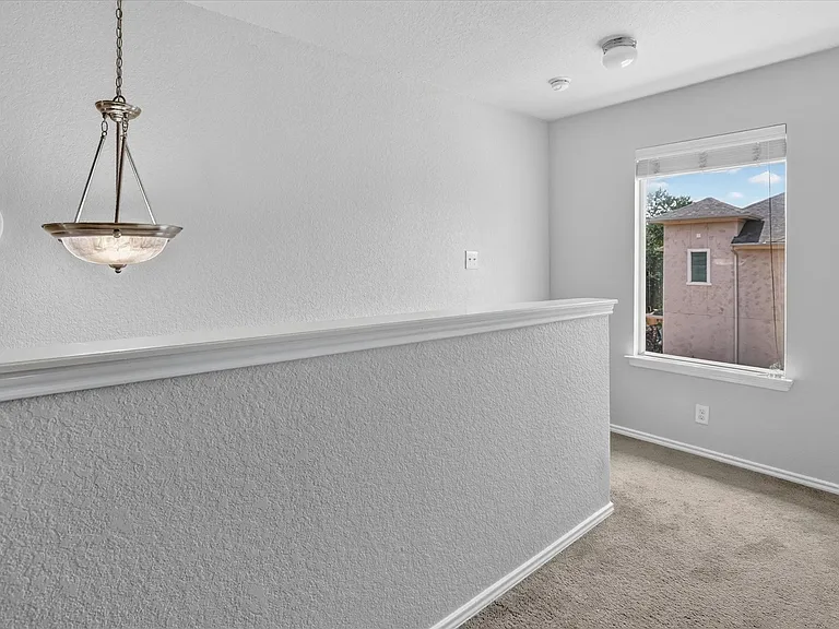 6913 Abbey Fls — Photo 34