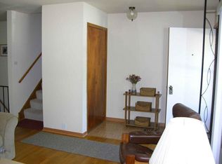 5905 Stuart Ln, Oak Forest, IL 60452