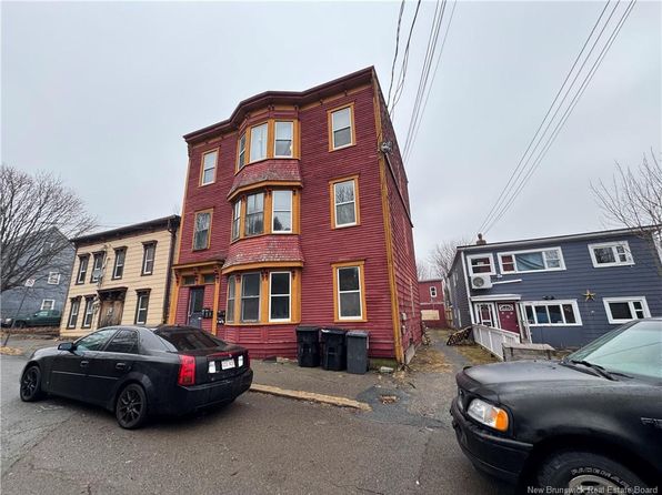48 Kennedy St, Saint John, NB E2K 1C4