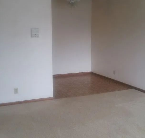 DJ Smith Realty Emerson Ave S — Photo 3