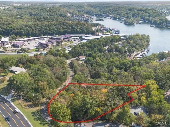 Arrowhead Beach Rd, Lake Ozark, MO 65049