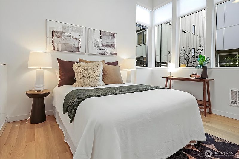 3rd image of 3641 22nd Avenue W Unit E