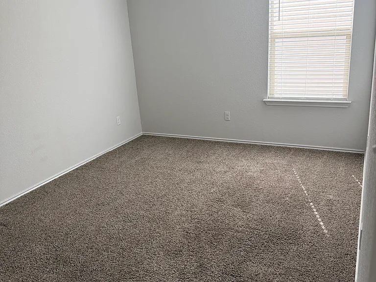 712 Taggart Trl — Photo 19