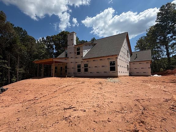 4th image of 468 Pinewood Dr