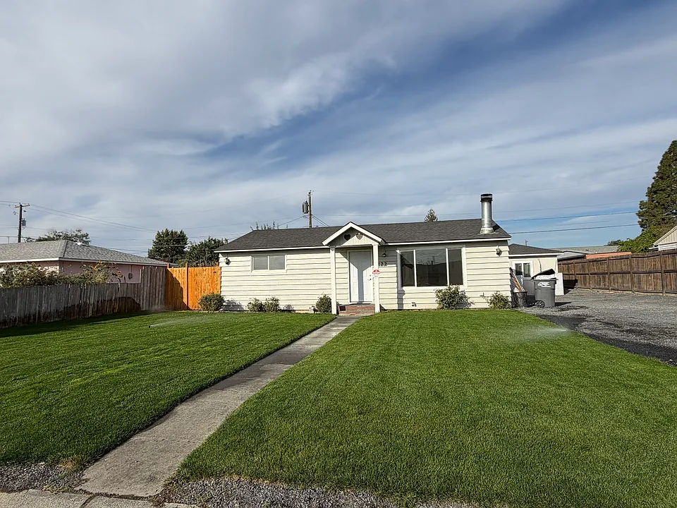 4222 Sun Dr NE