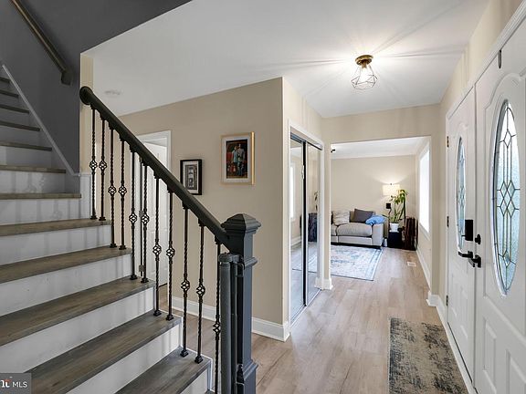 5th image of 908 Sero Estates Dr