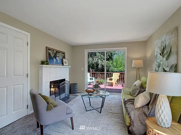 19536 55th Ave NE — Photo 10