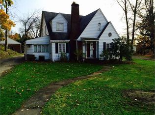 634 S Center St, Grove City, PA 16127