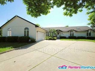 4805 Westbrooke Pl, West Des Moines, IA 50266