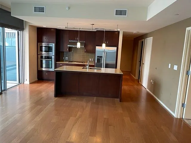 2 bed, 1246 sqft, $2,900 — Photo 4
