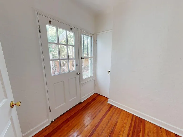 318 Braddock Ave #1 — Photo 6
