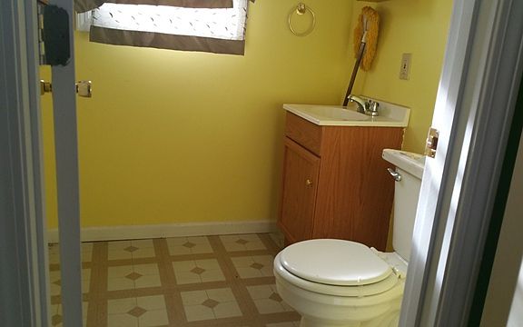 4th image of 225 W 1st South St