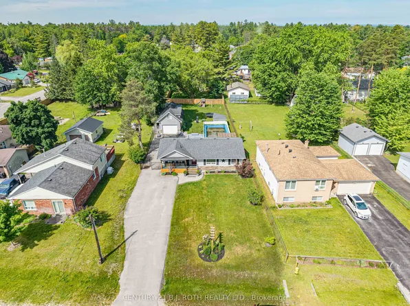 26 Coulson Ave, Essa, ON L3W 0L3