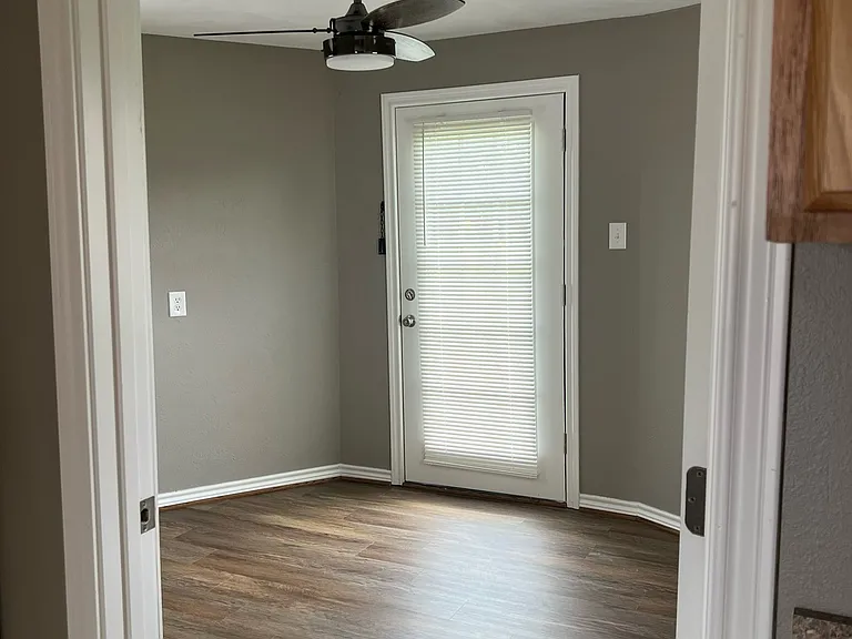 24001 Frontier Ln — Photo 7