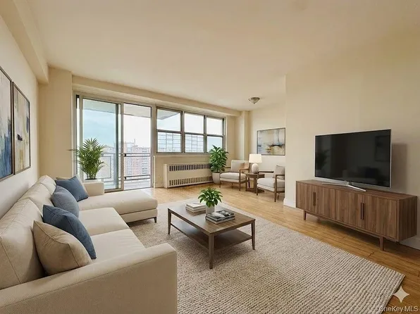 880 Boynton Ave APT 18A, Bronx, NY 10473