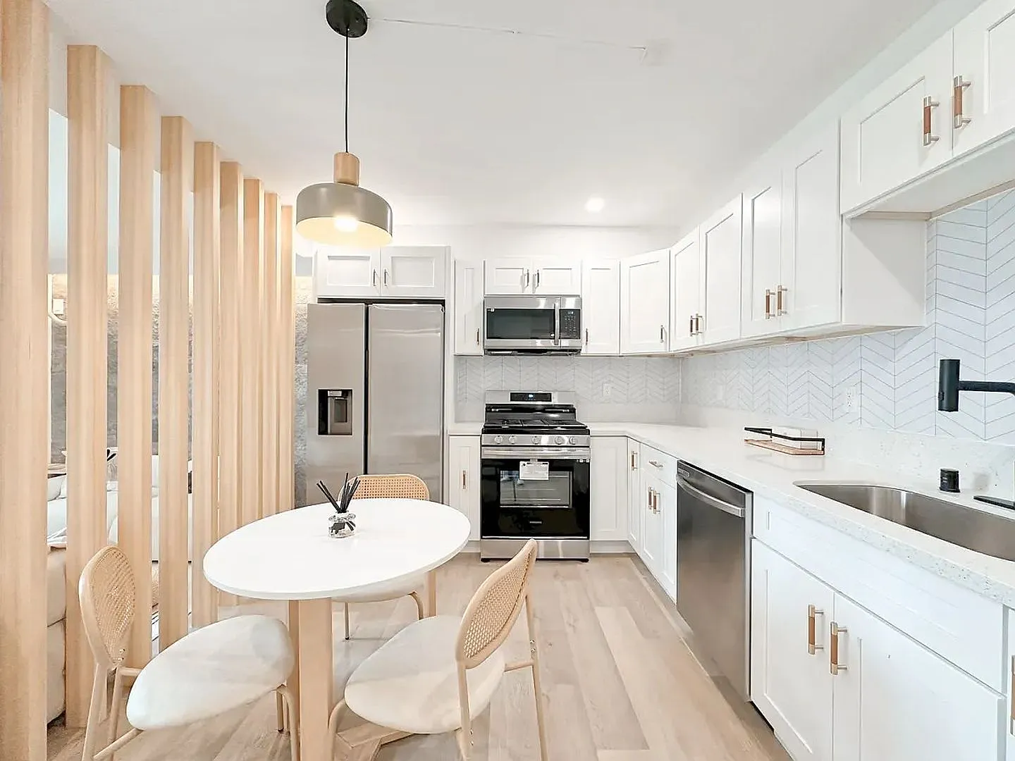 1258 W. 37th Drive — Photo 4