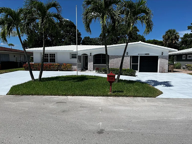 4540 NW 12th Dr — Photo 41