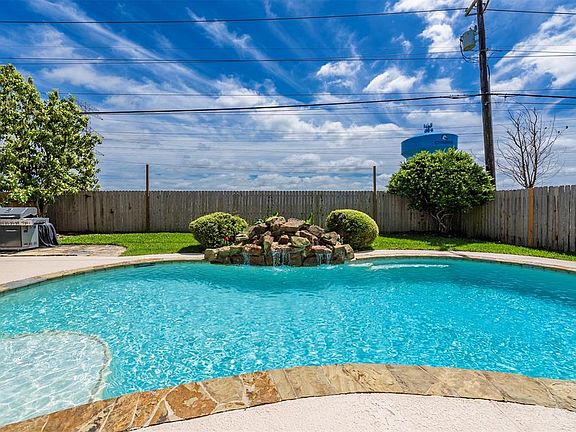 2nd image of 5113 Candlewood Dr