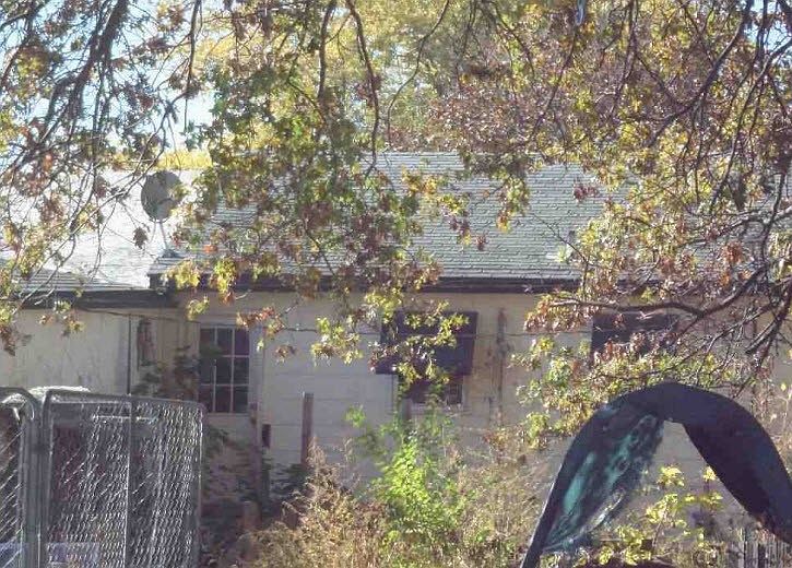 2nd image of 411 East St