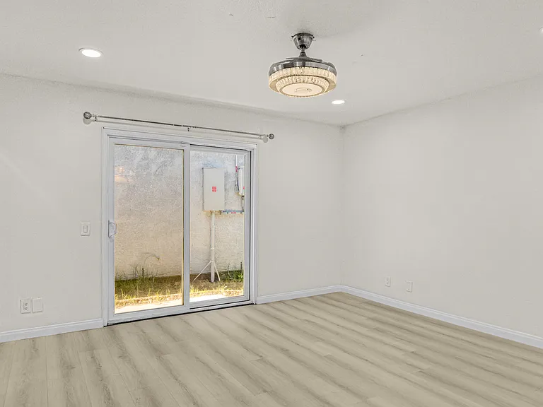 7701 Baird Ave — Photo 19