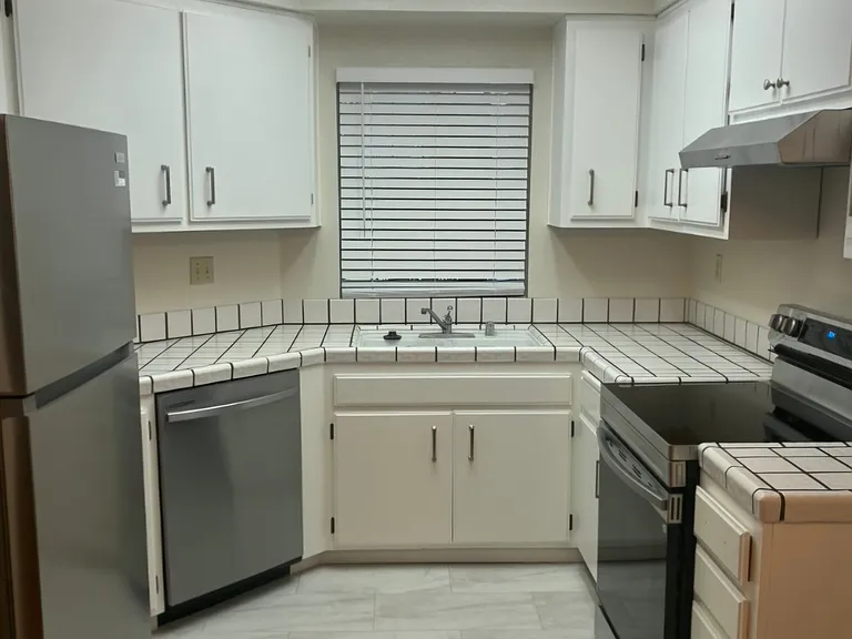 6252 Civic Terrace Ave #B — Photo 5