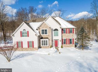 33 Jacoby Run Rd, Mount Bethel, PA 18343