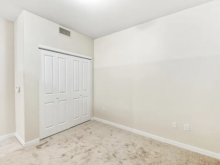 City Park Residences — Photo 4