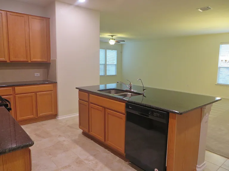 1042 Bowline Dr — Photo 15
